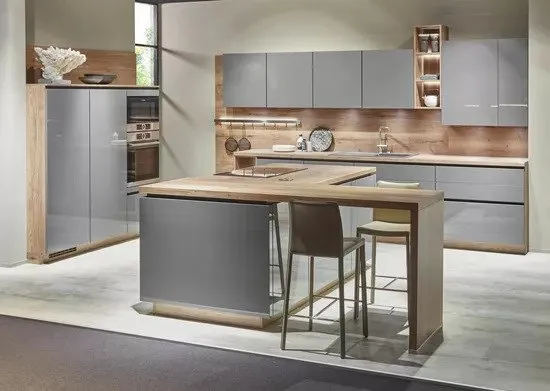Nobilia German kitchen with handleless matt doors by Highlux