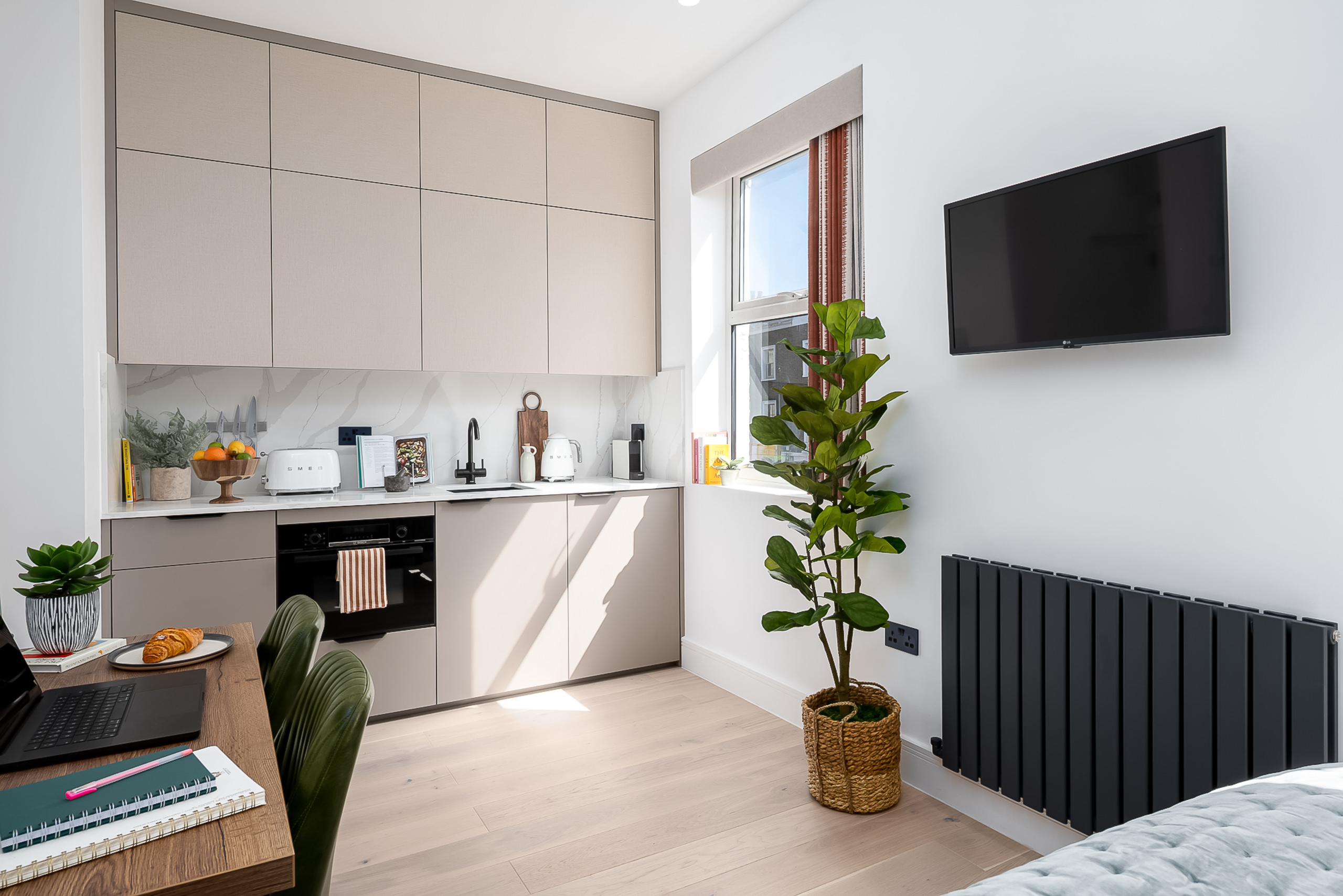 Minimalist white small kitchen design by Highlux