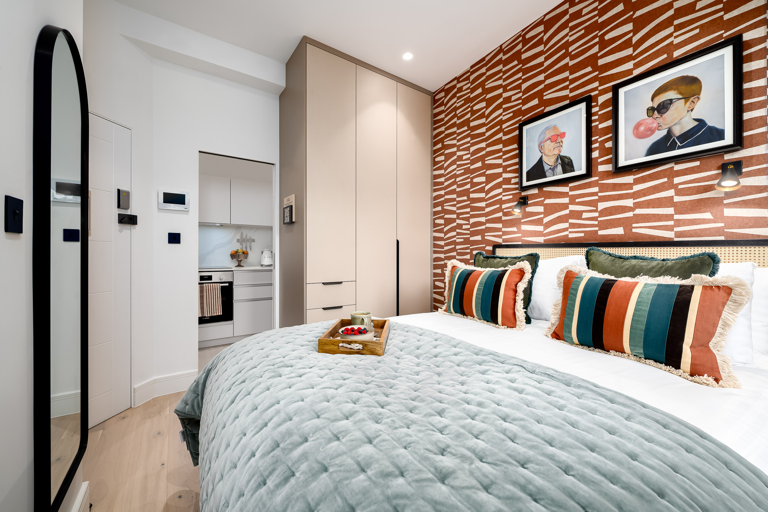 Camden studio Highlux