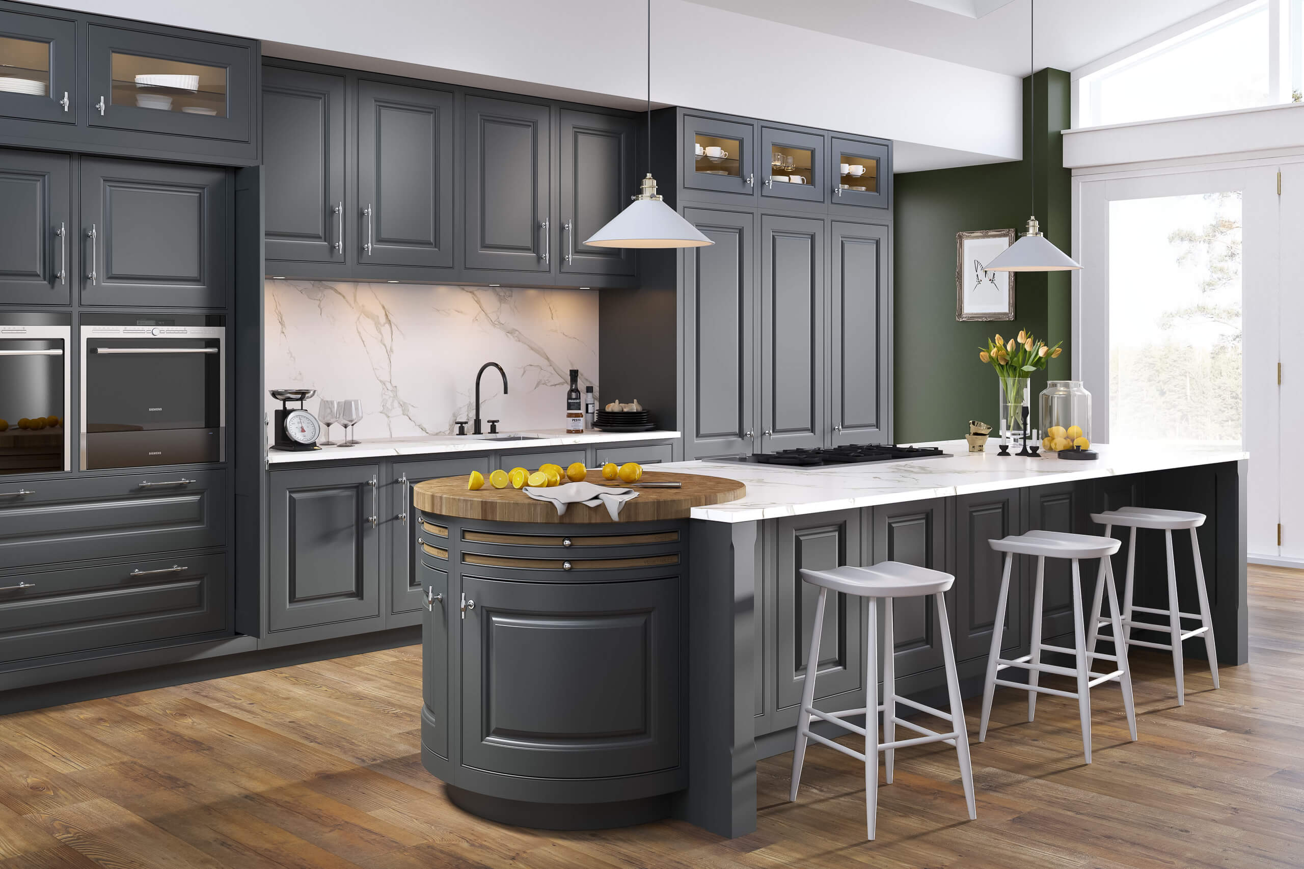 Traditional Bespoke kitchen with marble worktops by Highlux