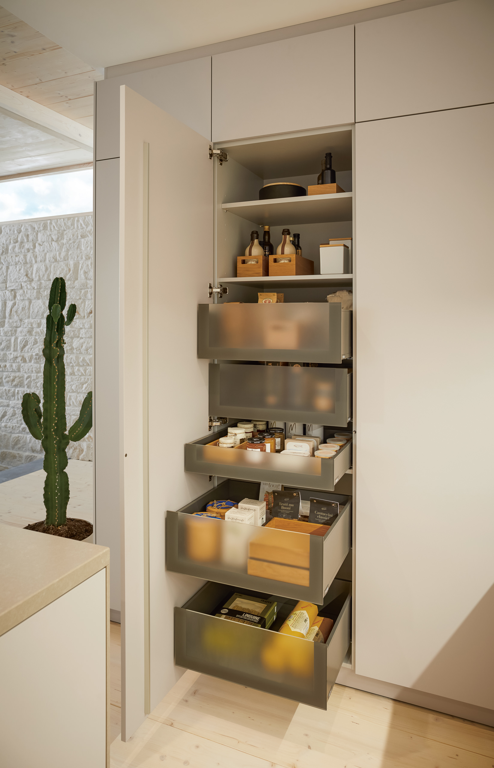 next125 custom kitchen space solution designed by Highlu